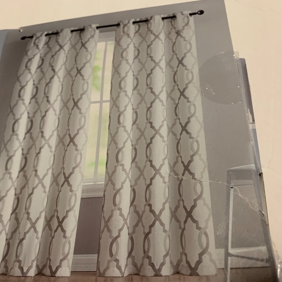 VCNY 2 pc Grommet Pair 38 x 48 Ea Caldwell Tan Whi - Picture 4 of 6